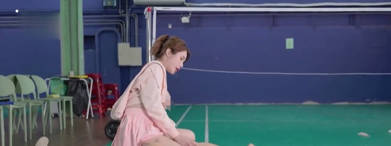 羽毛球训练后空荡体育馆偶遇猛男 挑逗升级成激烈肉搏4.png 羽毛球训练后空荡体育馆偶遇猛男 挑逗升级成激烈肉搏4.png